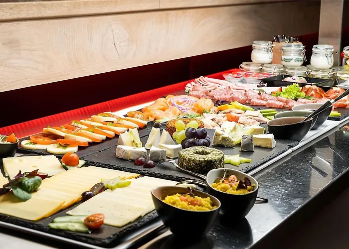 Elaya Kevelaer, Trademark Collection By Wyndham Hotel 3*